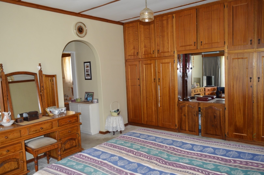 4 Bedroom Property for Sale in Flamwood North West